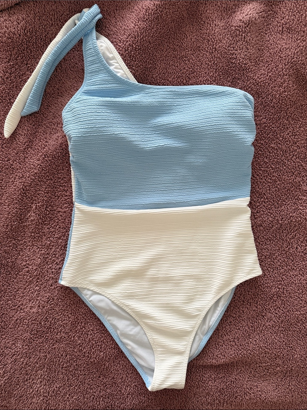 Cupshe One-Shoulder Colorblock One-Piece in Sky Blue and White - Picture 1 of 1